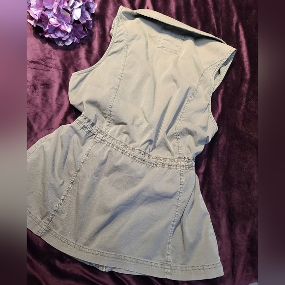 Sonoma army green vest 💜 in excellent condition. Size Large - Picture 3 of 7